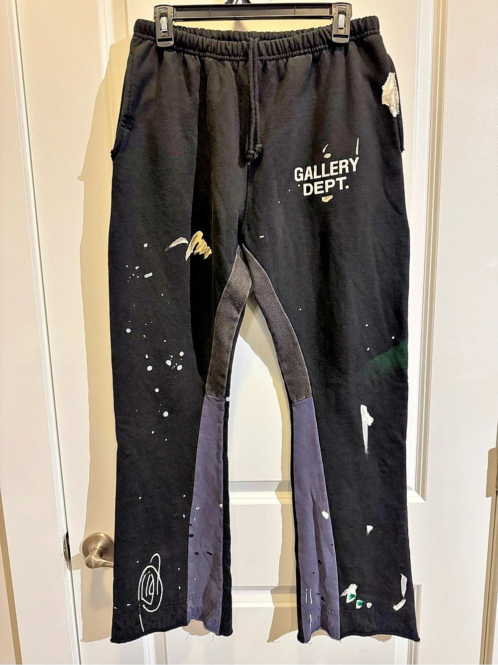 Gallery Dept. Paint Splatter Flare Sweatpants Size Medium